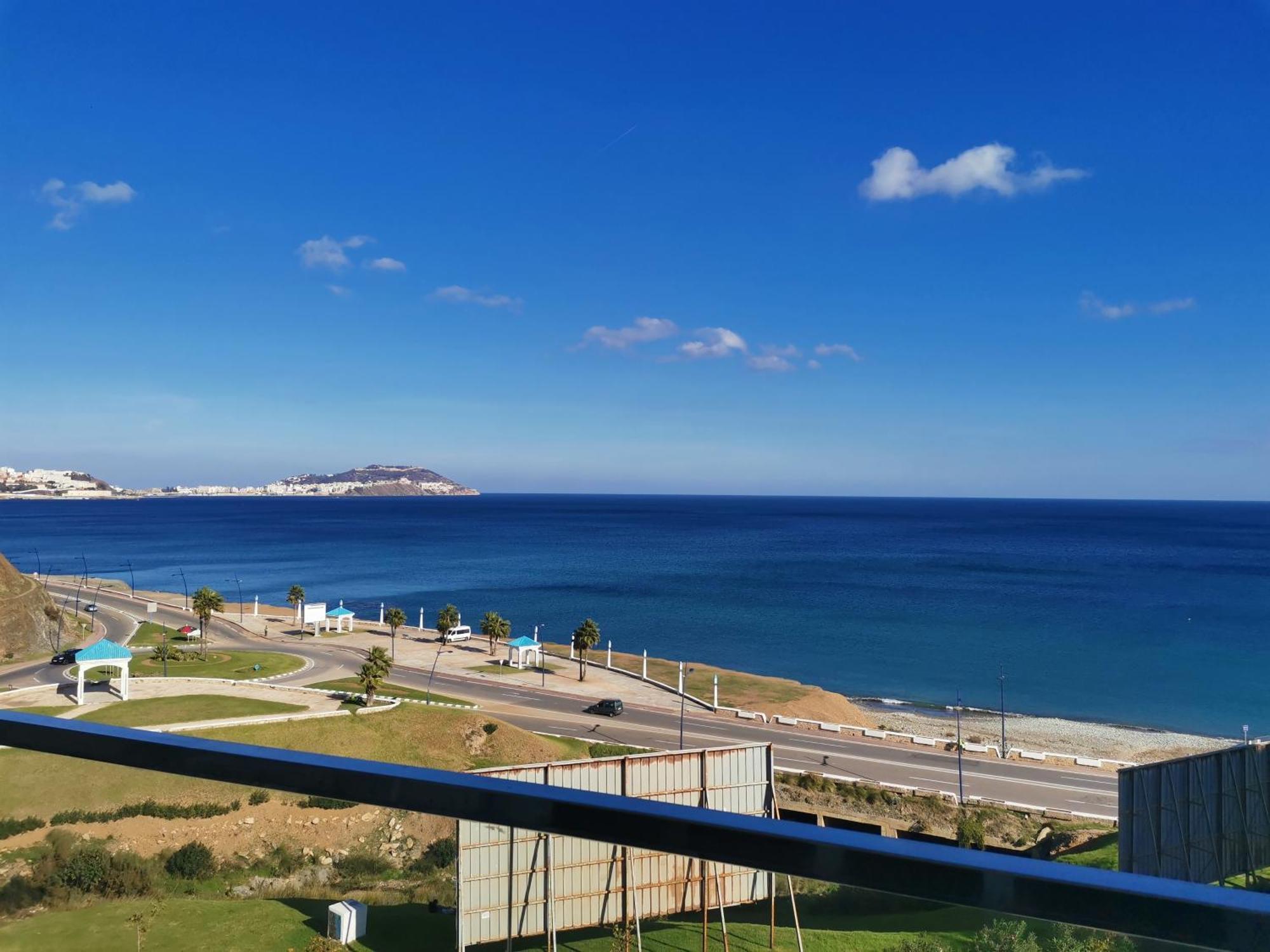 Appartf3 Vue Panoramique Sur Mer Residence Vista Del Mar Fnideq Exteriér fotografie